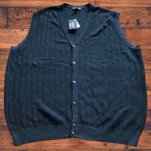 Roundtree & Yorke Preppy Tall Man 100% Cotton Button Down Vest